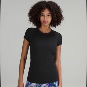 Lululemon black swiftly tech short sleeve 2.0